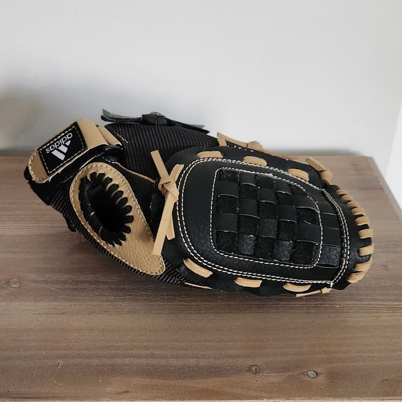 Adidas Black and Tan Baseball Glove Youth 11 Inches Pre Owned Left Hand Throw - Picture 1 of 16